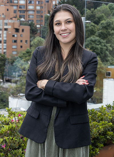 Gabriela Reyes, Regulatory Affairs professional at Buritica Abogados, specialist in GMP certification audits, INVIMA regulatory matters for cosmetics, toiletries, pesticides and pharmaceutical products in Bogotá